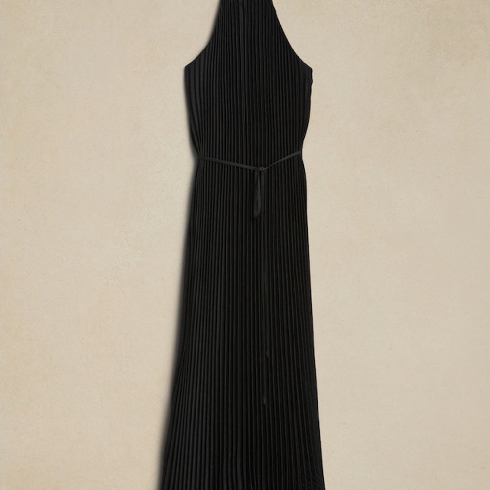 Holiday!!!   NWT Banana Republic black halter pleated maxi dress